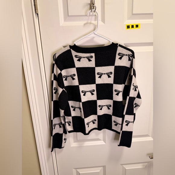 Youth Girls Happily Grey Crewneck Sweater - Picture 2 of 3